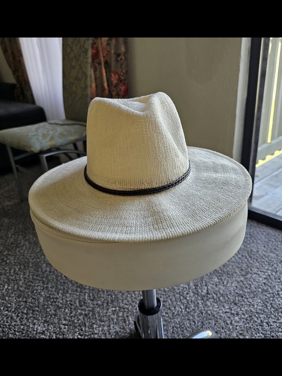 Olive & Pique Cream Straw Hat Dark Brown Band